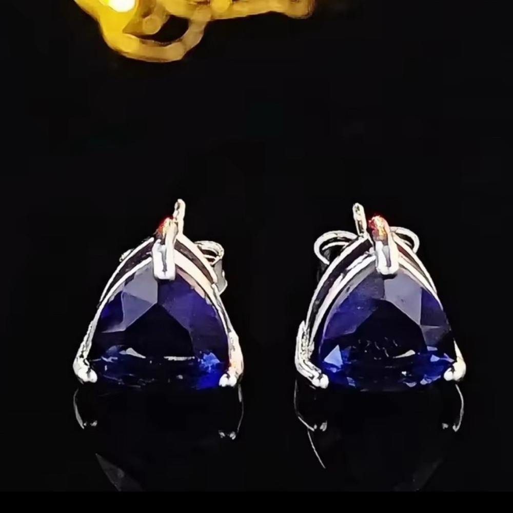 Sapphire Triangle Bling Earrings NWT Won’t tarnish. Good for sensitive skin.